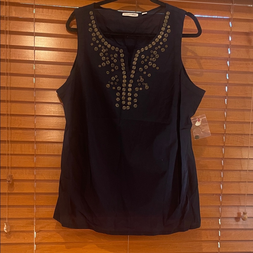 St. John's Bay Black Sleeveless 100% cotton Blouse with Gold Accents 1xlg (f)
